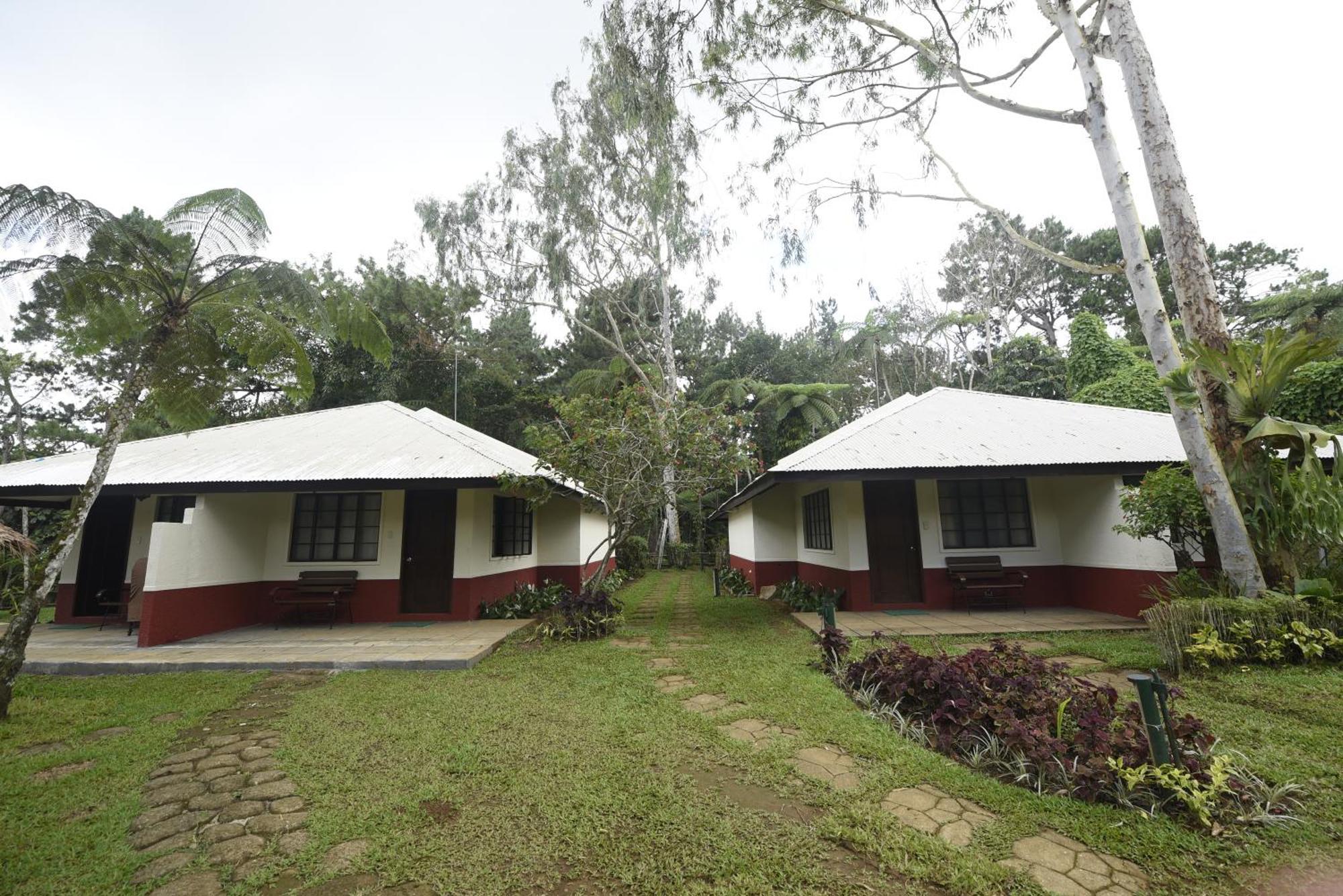 Eden Nature Park&Resort Davao Stadt Exterior foto