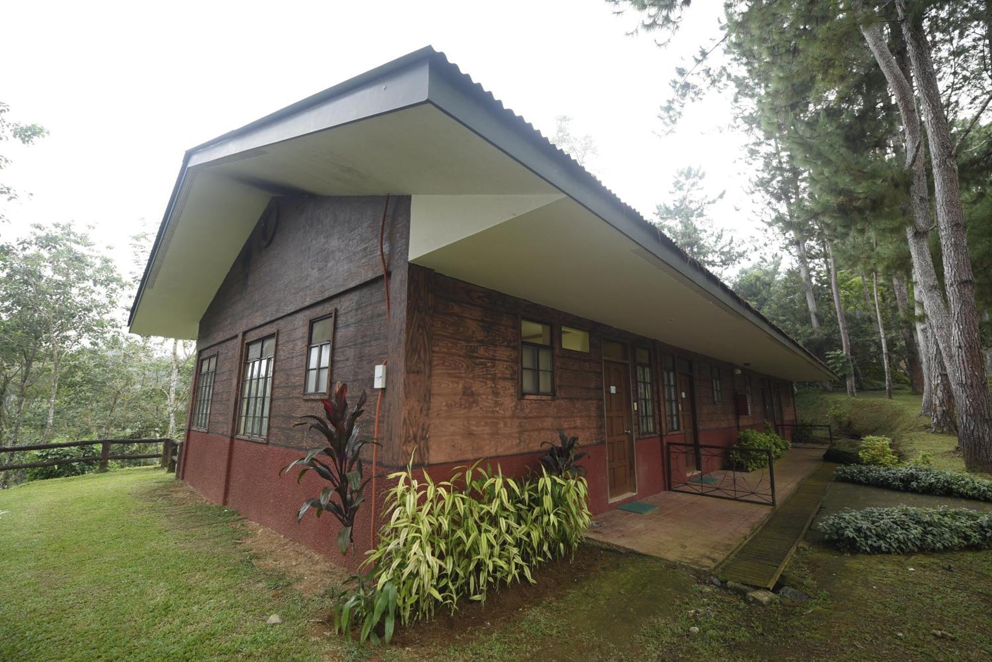 Eden Nature Park&Resort Davao Stadt Exterior foto